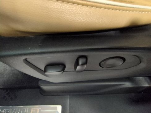 Used 2021 Chevrolet Tahoe Premier w/ Premium Package image 9