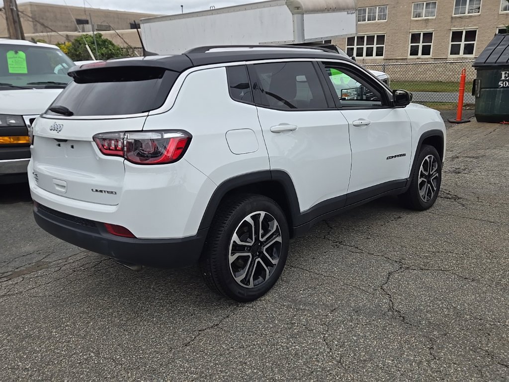 Certified 2022 Jeep Compass Limited w/ Sun and Sound Group AWD/4WD image 19