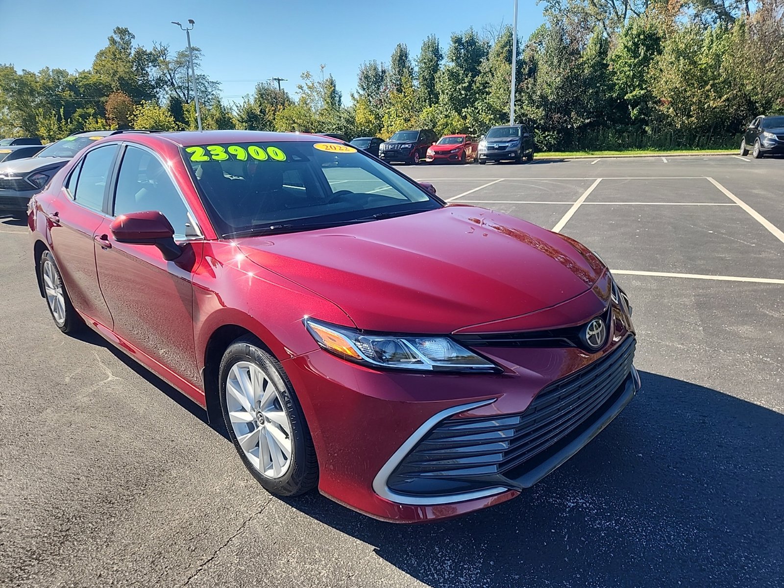 Used 2022 Toyota Camry LE FWD image 10