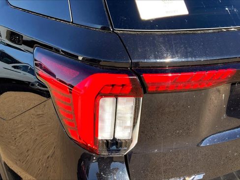 New 2026 Ford Explorer Active image 14