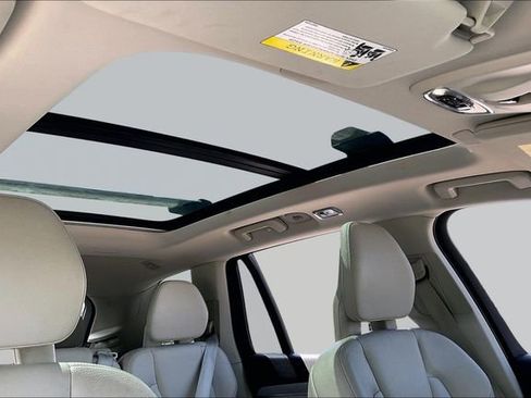 Used 2021 Volvo XC90 T5 Momentum w/ Advanced Package image 20