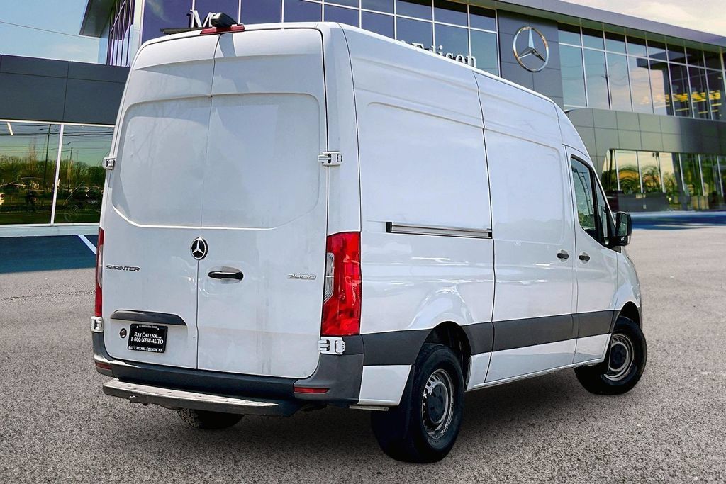 Used 2023 Mercedes-Benz Sprinter 2500 image 10