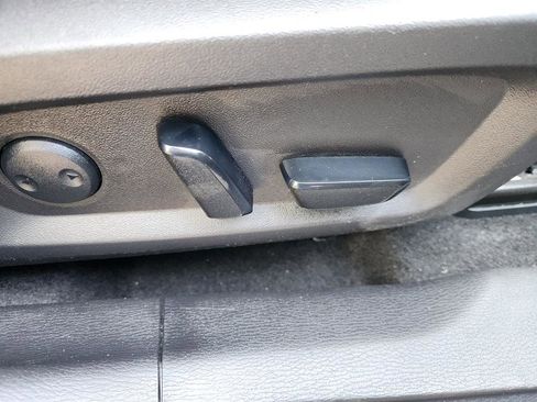 Used 2024 Mitsubishi Outlander SEL image 14