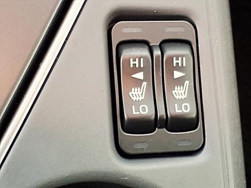 Certified 2025 Subaru Crosstrek 2.0i Premium image 21