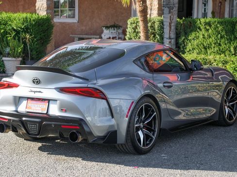 Used 2020 Toyota Supra image 9