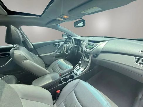 Used 2012 Hyundai Elantra Limited FWD image 10