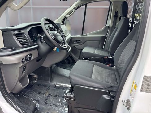 Used 2025 Ford Transit 250 Low Roof w/ Exterior Upgrade Package RWD image 10