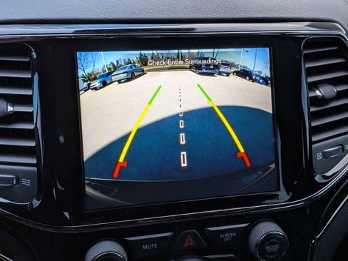 Used 2020 Jeep Grand Cherokee High Altitude image 30