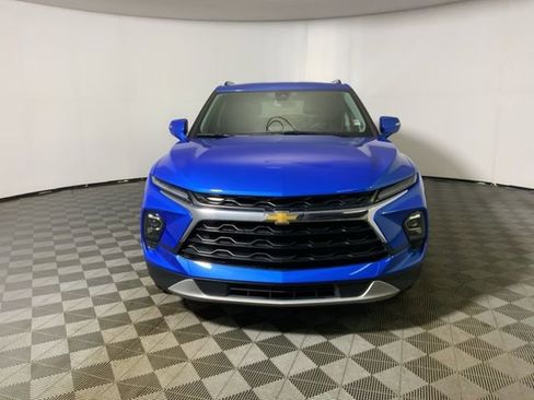 Used 2024 Chevrolet Blazer LT image 3
