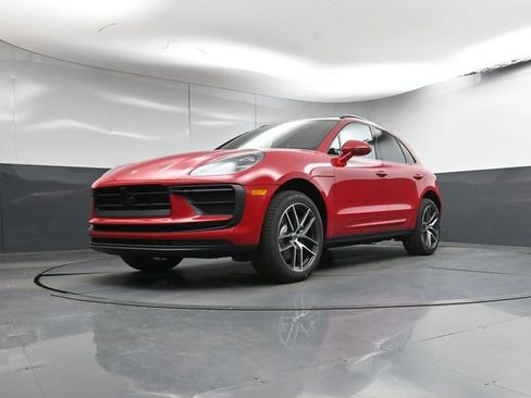 New 2026 Porsche Macan image 26