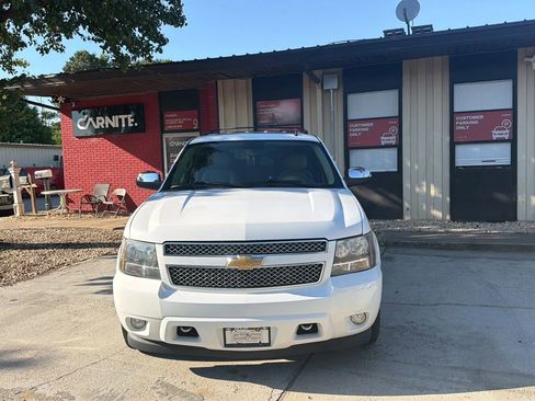 Used 2013 Chevrolet Tahoe LTZ AWD/4WD image 11