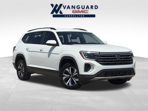 Used 2024 Volkswagen Atlas SE FWD image 1