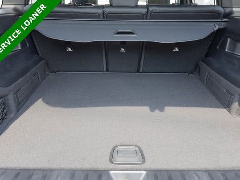 Used 2025 Mercedes-Benz GLB 250 image 28