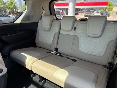 New 2026 Nissan Armada Platinum w/ Accent Package AWD/4WD image 11