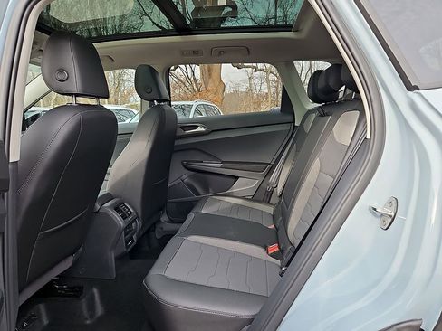 New 2026 Volkswagen Taos SE AWD/4WD image 9