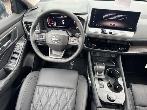 New 2026 Nissan Rogue Platinum AWD/4WD image 18