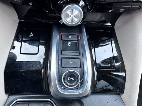 Used 2024 Acura MDX SH-AWD w/ Technology Package image 25