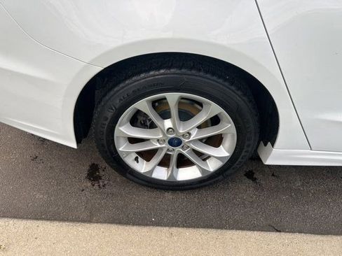 Used 2019 Ford Fusion SE image 43