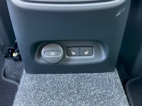 Used 2023 Volvo C40 P8 Recharge Ultimate AWD/4WD image 15