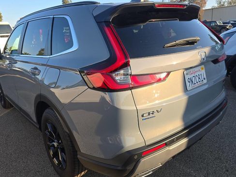 Used 2025 Honda CR-V Sport-L image 4