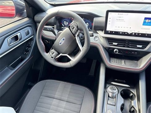 Certified 2025 Ford Explorer ST-Line w/ Premium Package image 14