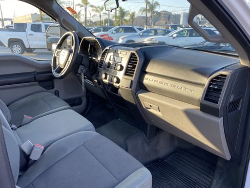 Used 2019 Ford F250 2WD Regular Cab Super Duty image 22