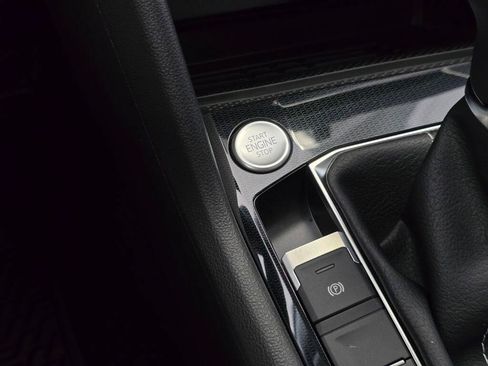 New 2026 Volkswagen Taos SE AWD/4WD image 30