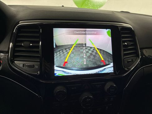 Used 2021 Jeep Grand Cherokee Trailhawk w/ Trailhawk Luxury Group image 32