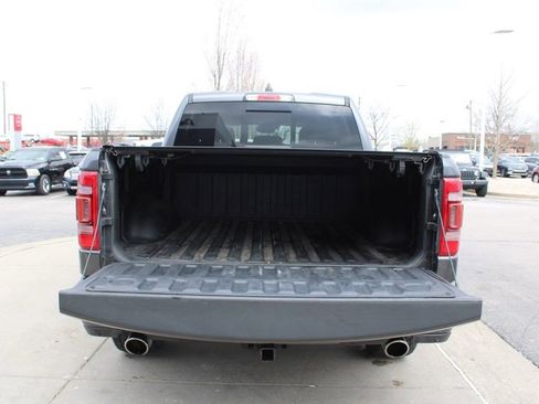 Used 2019 RAM 1500 Laramie image 11