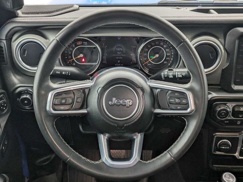 Used 2023 Jeep Wrangler Unlimited Sahara AWD/4WD image 22