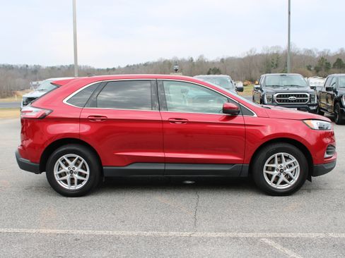Used 2023 Ford Edge SEL image 5