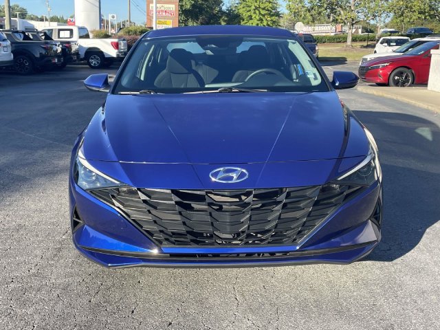 Certified 2023 Hyundai Elantra Blue FWD image 2