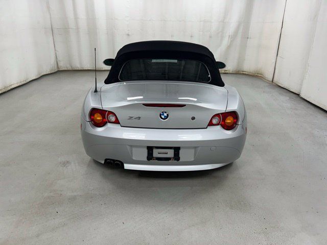 Used 2004 BMW Z4 2.5i RWD image 6