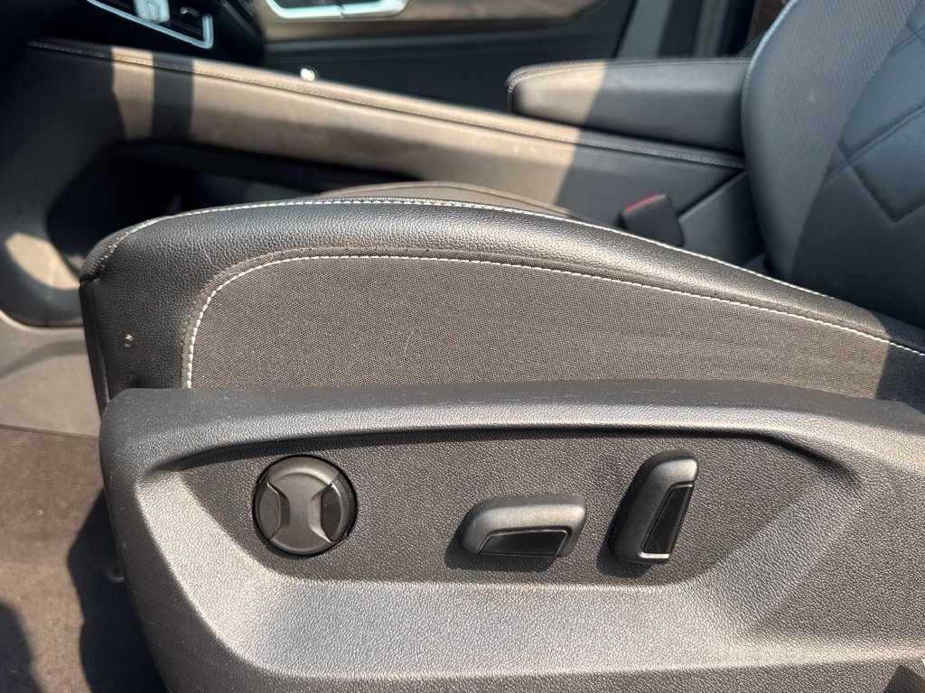 Used 2024 Volkswagen Atlas SE FWD image 15