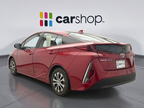 Used 2022 Toyota Prius Prime LE image 2