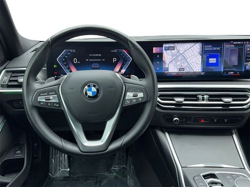 Used 2024 BMW 330i Sedan image 17
