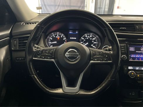 Used 2018 Nissan Rogue SL image 22