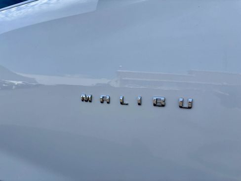 Used 2018 Chevrolet Malibu LT FWD image 26