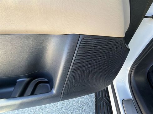 Used 2021 Nissan Armada Platinum image 23