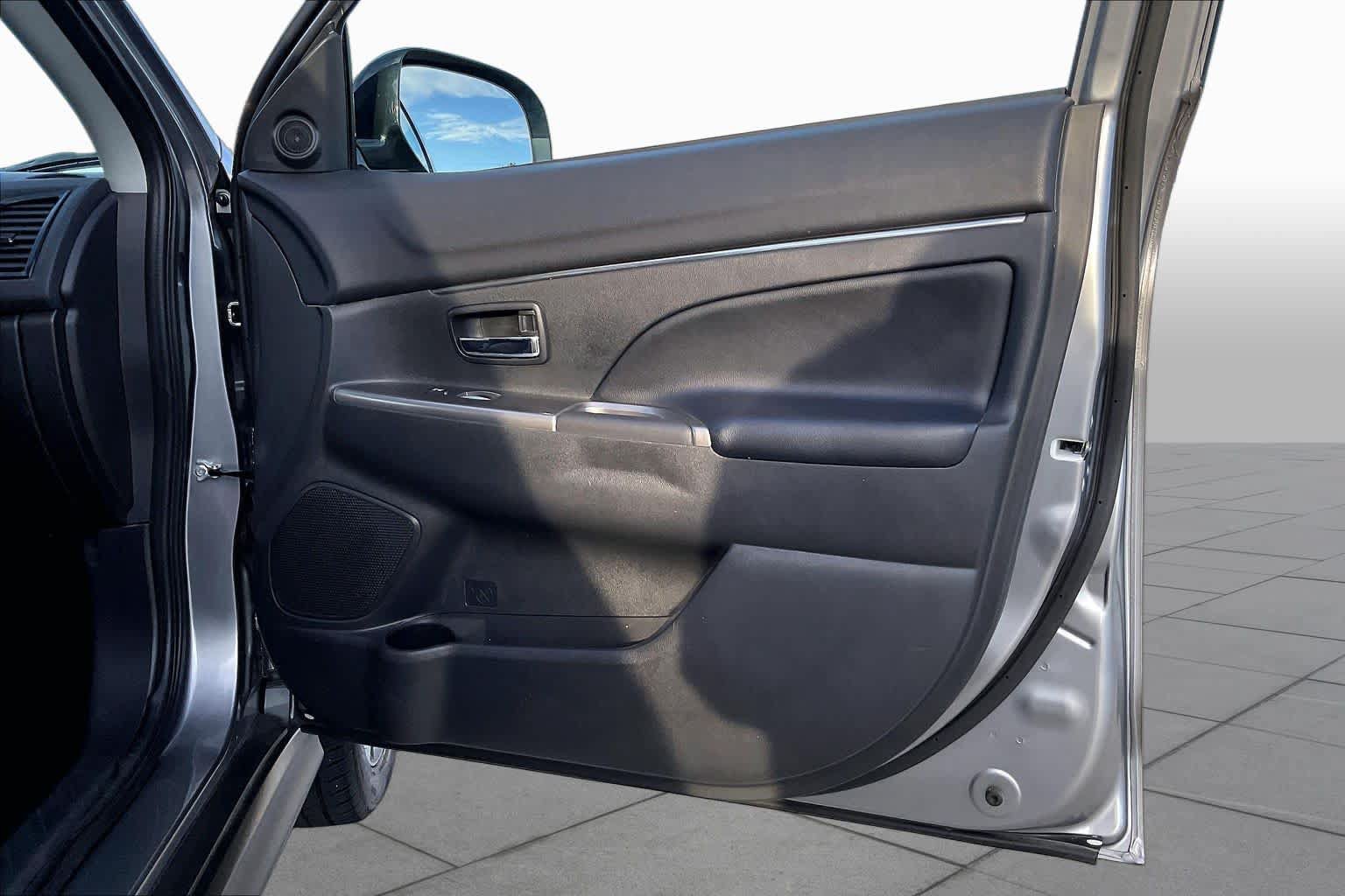Used 2024 Mitsubishi Outlander Sport AWD image 22