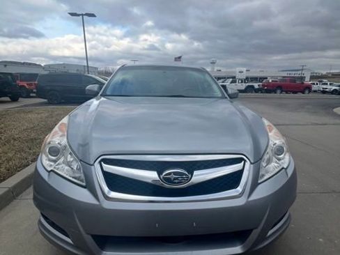 Used 2011 Subaru Legacy 2.5i Limited w/ Appearance Package 1E image 3