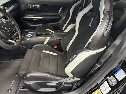 Used 2020 Ford Mustang Shelby GT500 w/ Technology Package RWD image 13