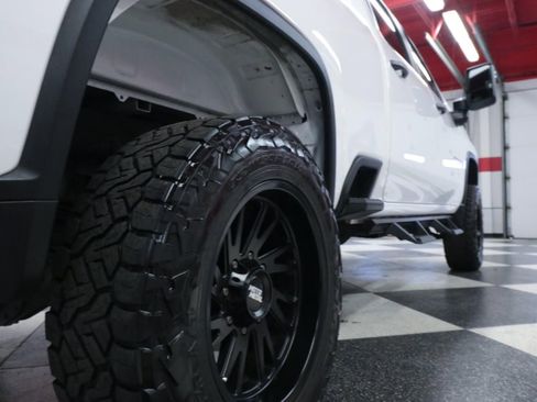 Used 2024 Chevrolet Silverado 2500 Custom w/ Custom Value Package image 43