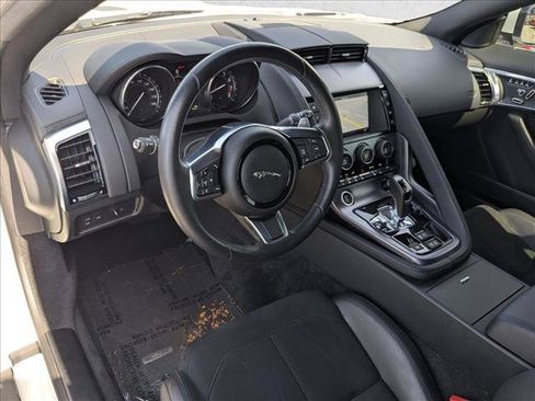 Used 2018 Jaguar F-TYPE Coupe RWD image 10