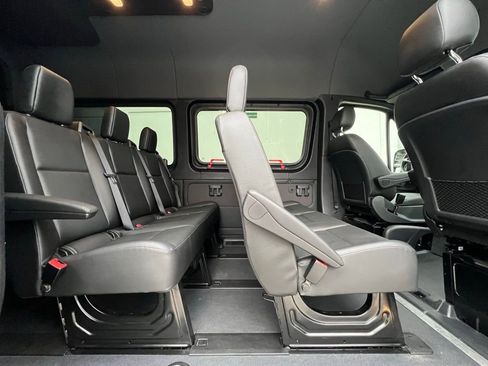 Used 2025 Mercedes-Benz Sprinter 2500 image 29