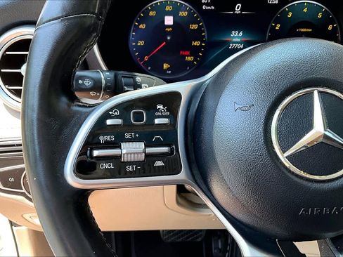 Used 2022 Mercedes-Benz GLC 300 4MATIC w/ Driver Assistance Package image 24