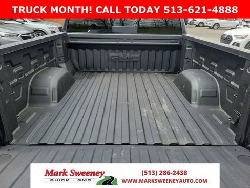 Used 2025 GMC Sierra 1500 Elevation w/ Elevation Premium Package AWD/4WD image 8