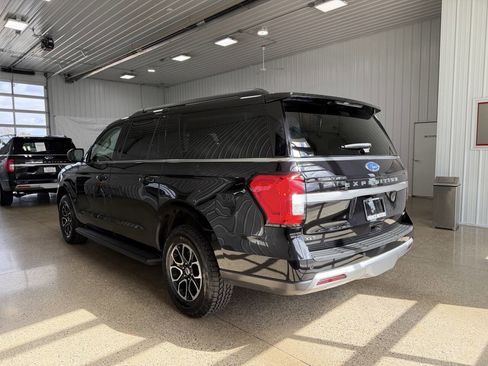 Used 2024 Ford Expedition Max XLT AWD/4WD image 3