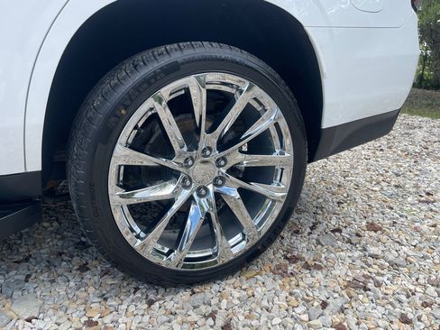 Used 2021 Chevrolet Tahoe LT image 27