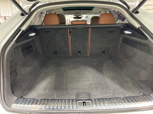 Used 2023 Audi Q8 Prestige image 28